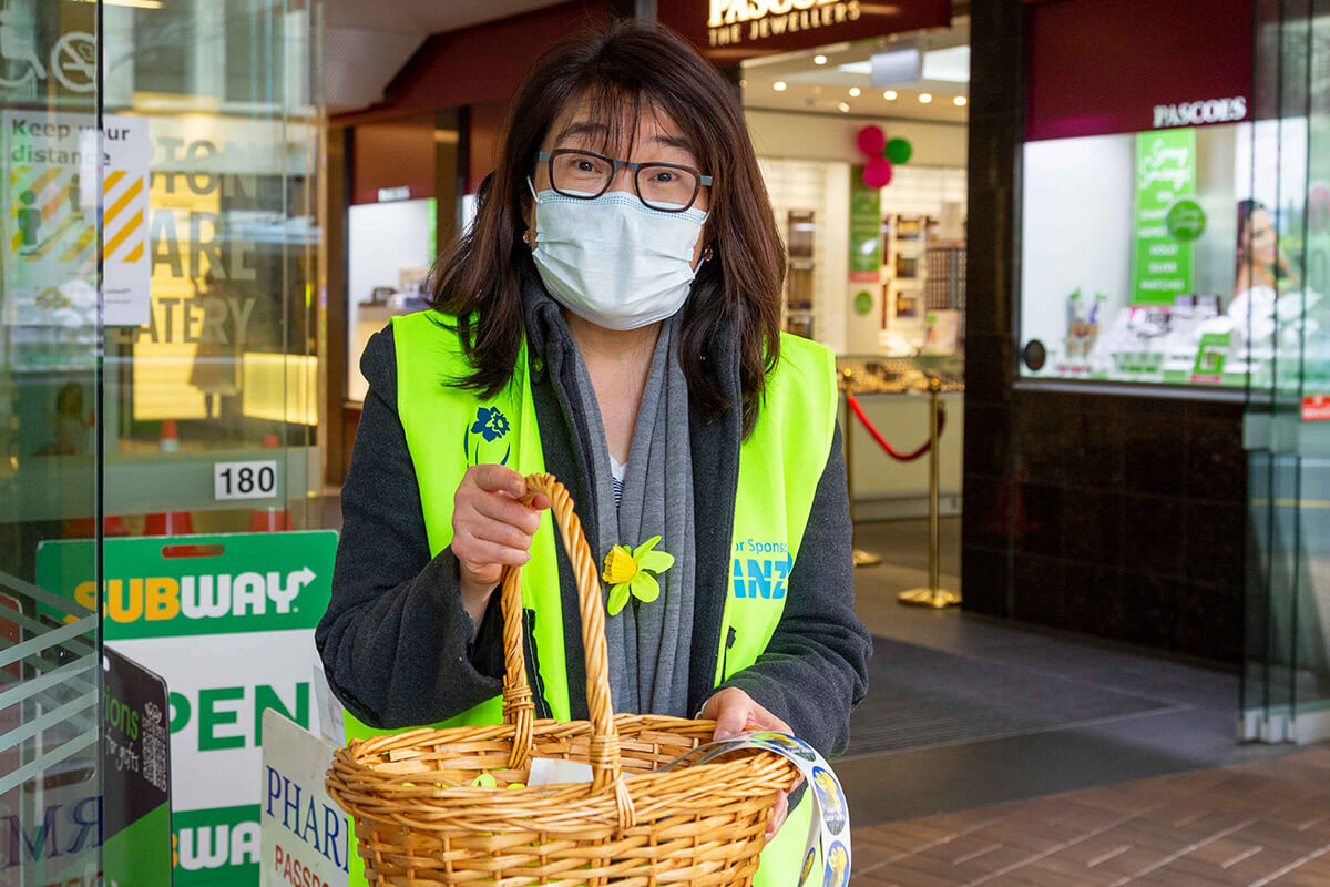 daffodil day volunteer with mask v2